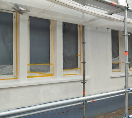 Fassade reinigen: Tipps und Tricks für eine saubere Hausfassade - Fassade reinigen: Alles wichtige für eine saubere Hausfassade